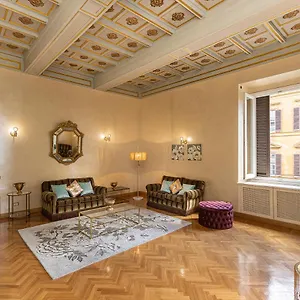 Apartment Ludovisi By In, Rome
